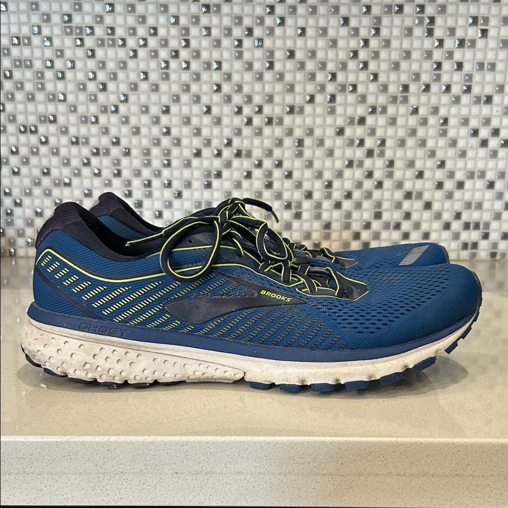 Brooks Men's Blue and Green Running Shoes